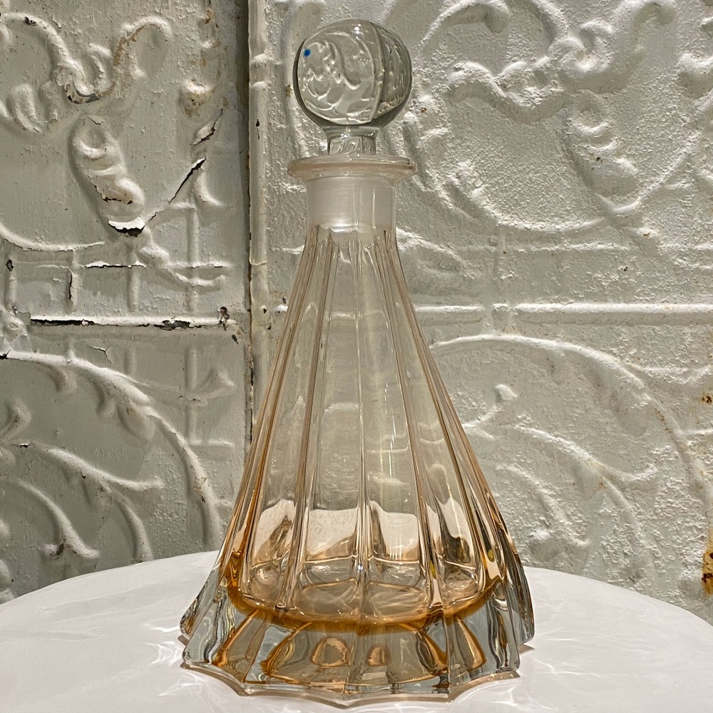 🌟 Vintage Starburst Shaped Decanter - Unique & Rare 🌟